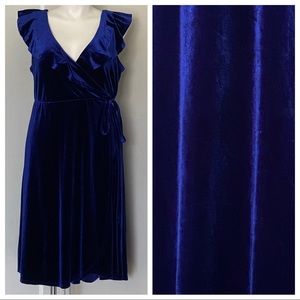 NWOT stunning blue stretch velvet plus size cocktail dress
